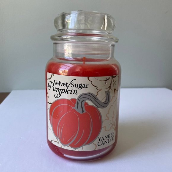 Yankee Candle Velvet Pumpkin 22oz Candle